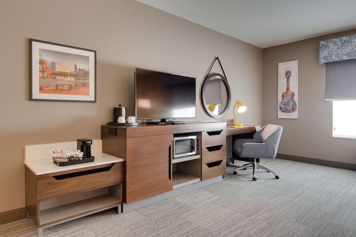 Room 13 of 53