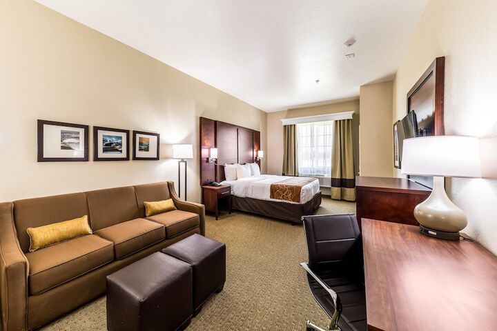 Comfort Suites Grand Prairie - Arlington North