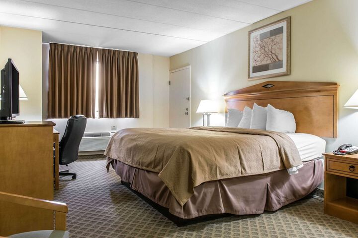Quality Inn & Suites Fairview - Erie