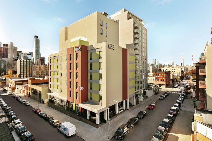 Hotel 2 of 63