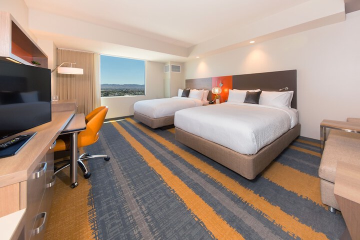 Room 22 of 48