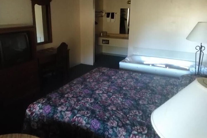 Room 20 of 42
