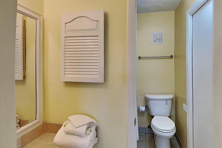 Room 18 of 39