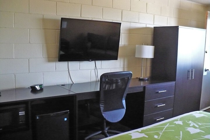 Room 16 of 24