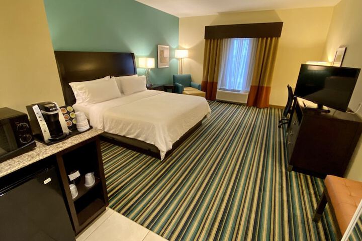 Room 15 of 62