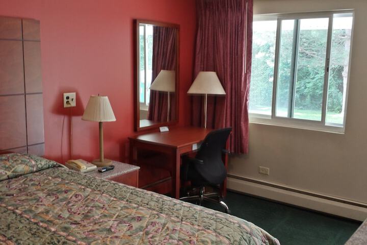 Budget Inn Fairport