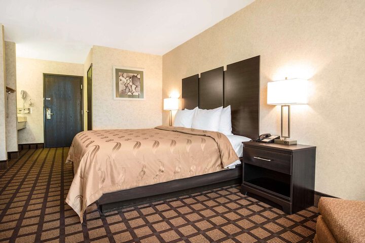 Quality Inn Monee I-57