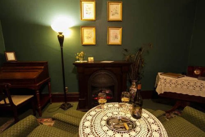 Room 17 of 41