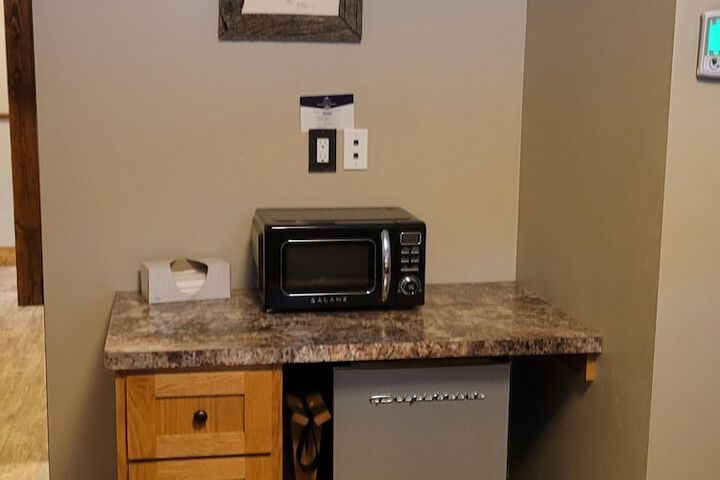 Room 15 of 18