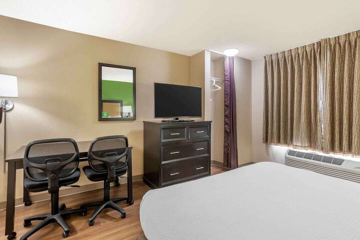 Room 18 of 24