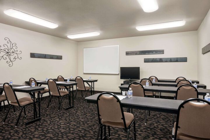 Travelodge by Wyndham McAlester