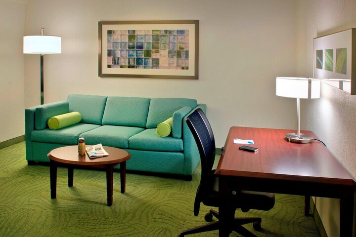 Room 12 of 18