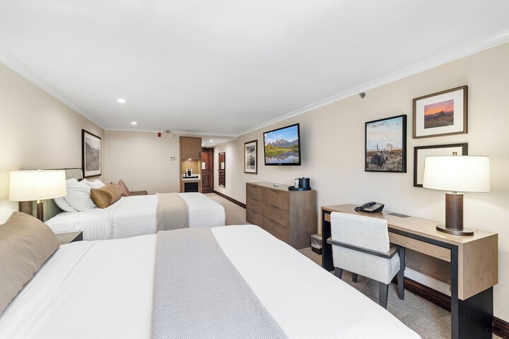 Room 34 of 48