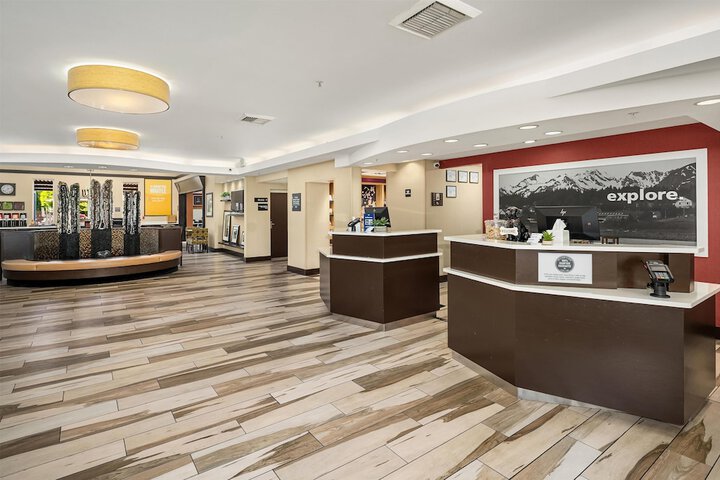 Hampton Inn & Suites Seattle-North / Lynnwood