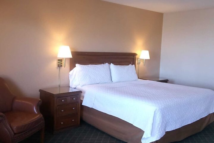 Room 11 of 23