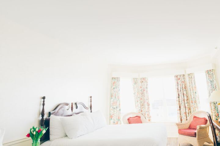Loyalist Country Inn & Conference Centre