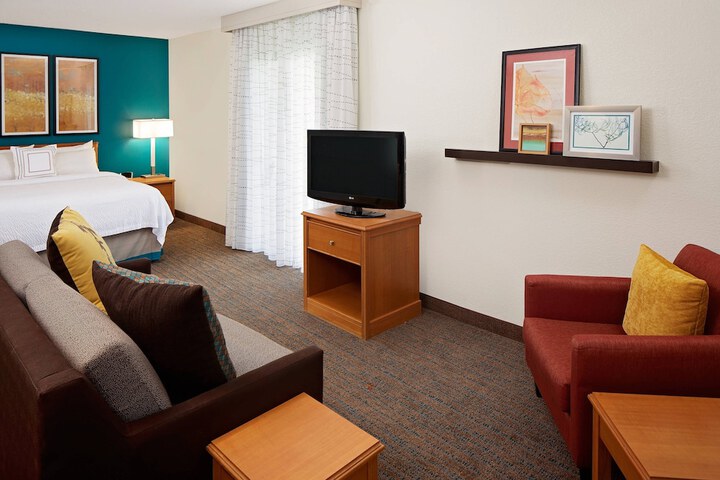 Room 14 of 26