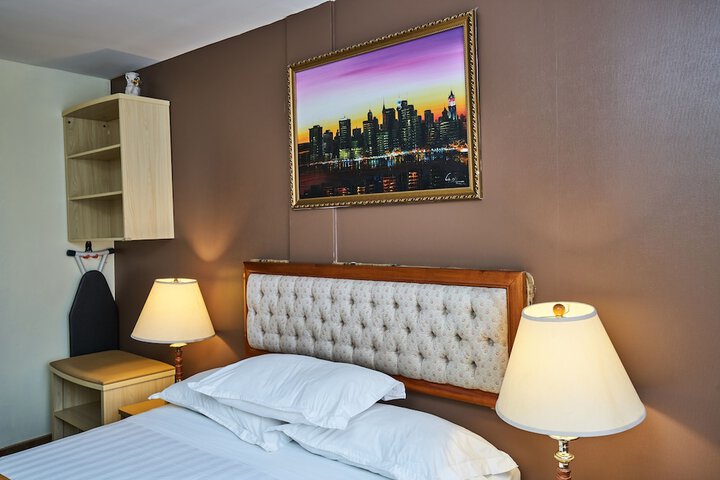 Room 36 of 54