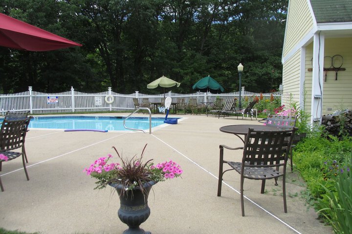 Pool 27 of 103
