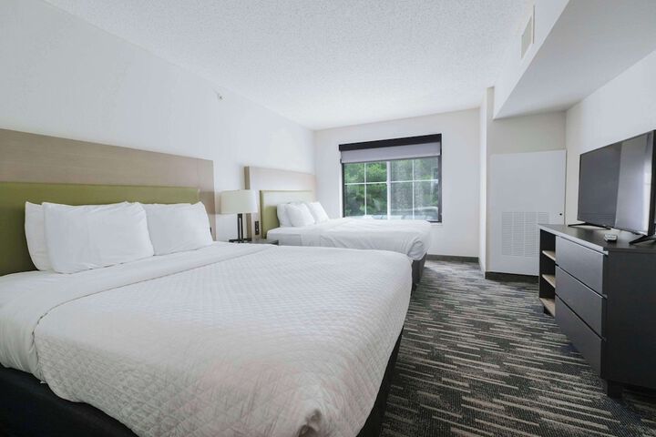 Country Inn & Suites by Radisson Lake George (Queensbury), NY