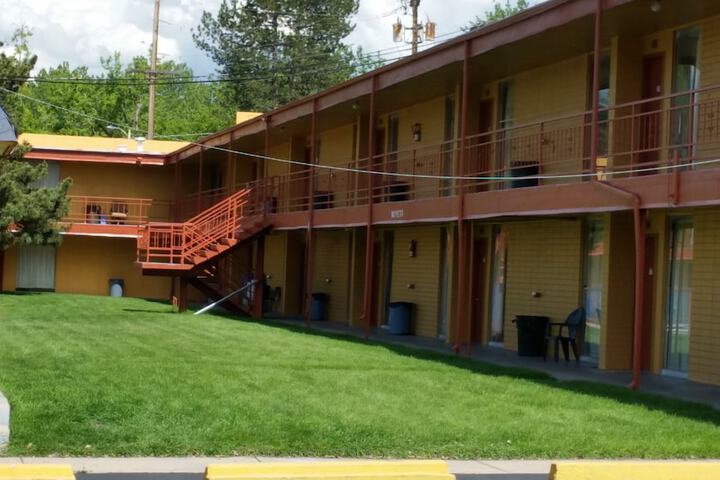 Property Grounds 17 of 18