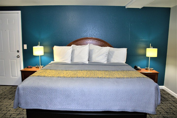 CAMPBELL APOS S MOTEL