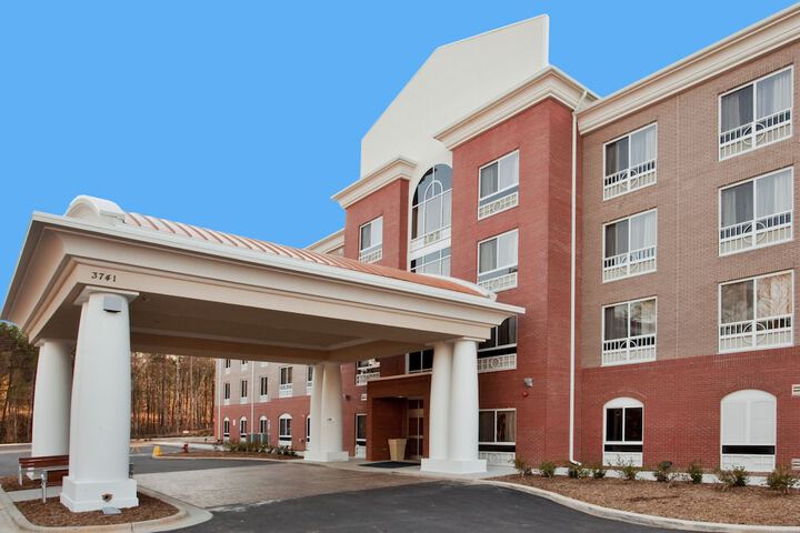 Hotel 2 of 70