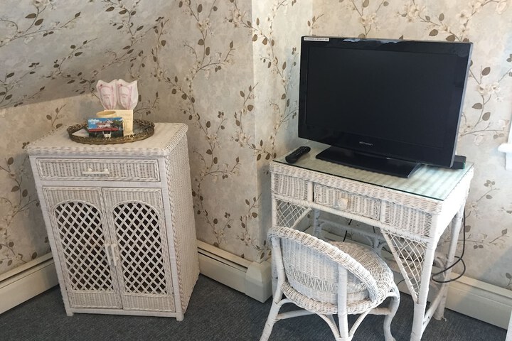 Room 17 of 26