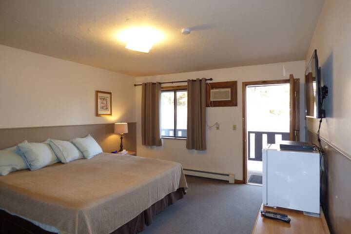 Room 16 of 39