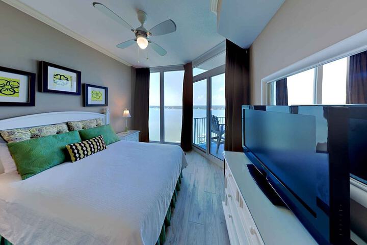 Room 13 of 26