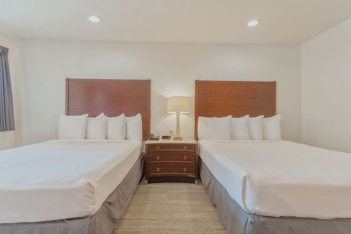 Room 60 of 77
