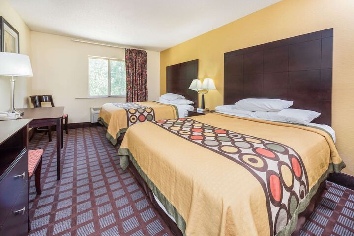 Room 14 of 21