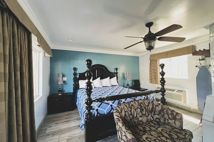 Room 46 of 70