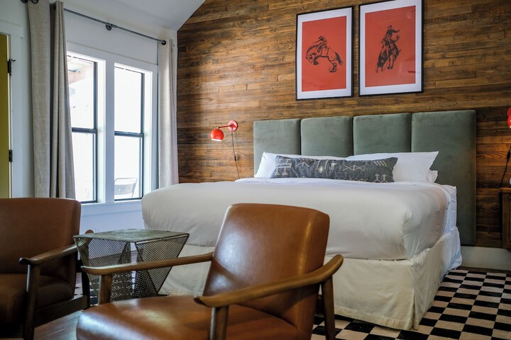 Room 56 of 120