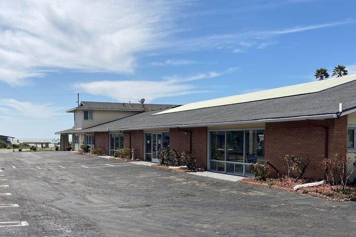 Coast Riders Inn