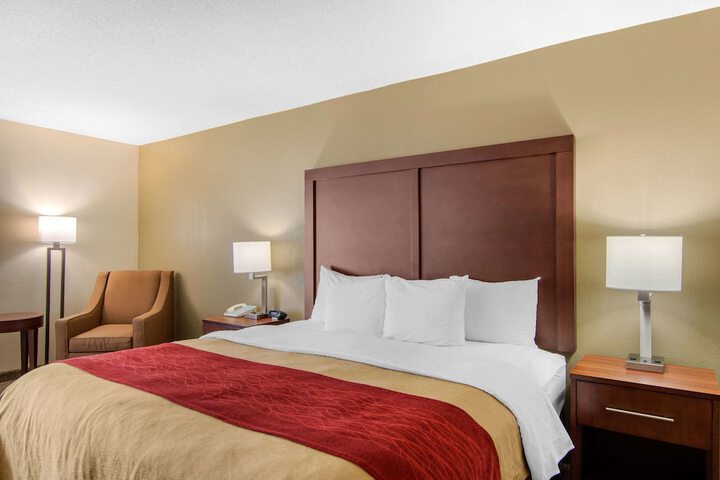Room 16 of 28