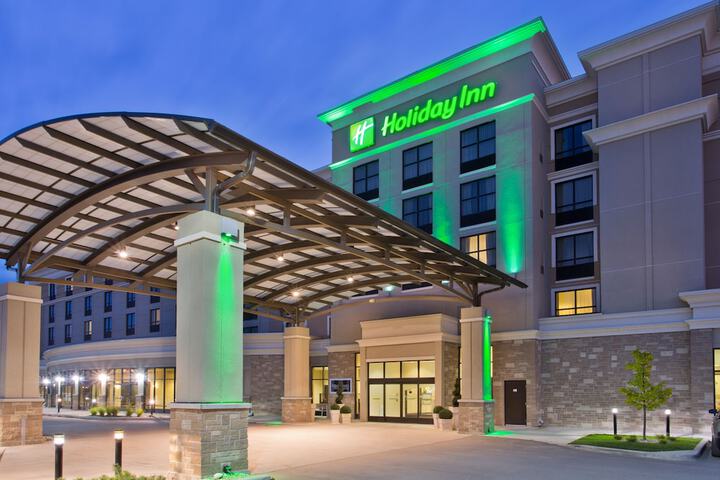 Hotel 4 of 75