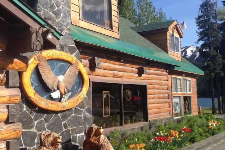 Summit Lake Lodge