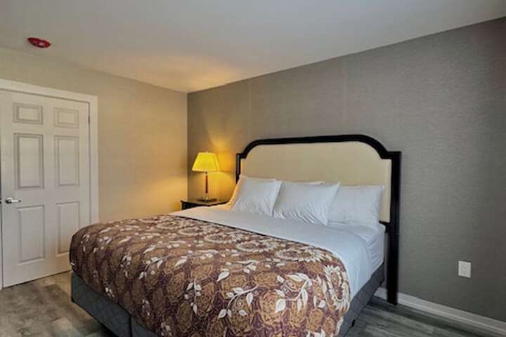 Big Bird Inn Wawa SureStay Collection by Best Western