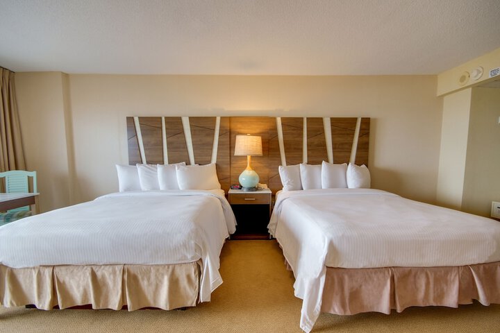 Room 32 of 60