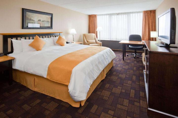 Radisson Hotel Milwaukee West