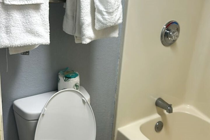 Room 16 of 20