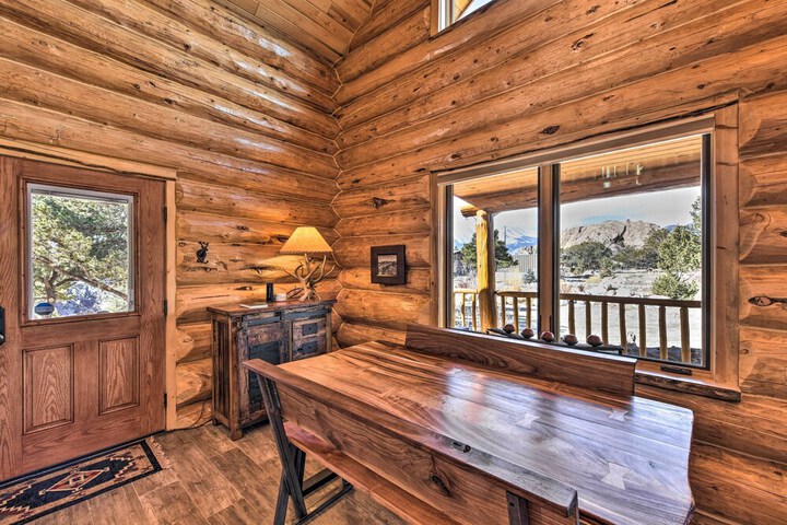 Riverfront Retreat w / Hot Tub: Fish & Hike!