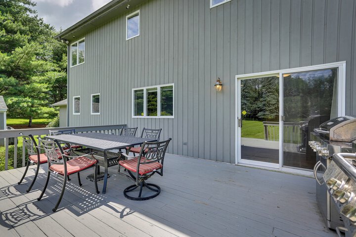 Warwick Vacation Rental w / Private Yard & Fire Pit