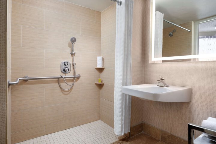 DoubleTree by Hilton Philadelphia Center City