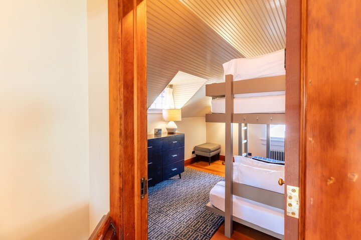 The Outlook Lodge