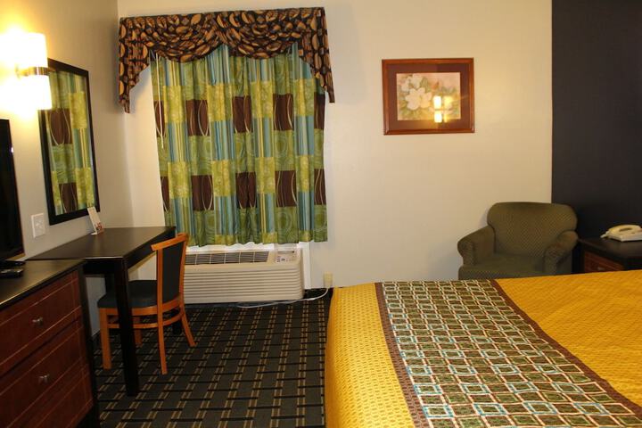 Room 2 of 17