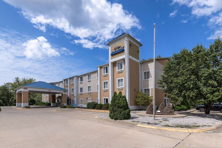 Hotel 5 of 55