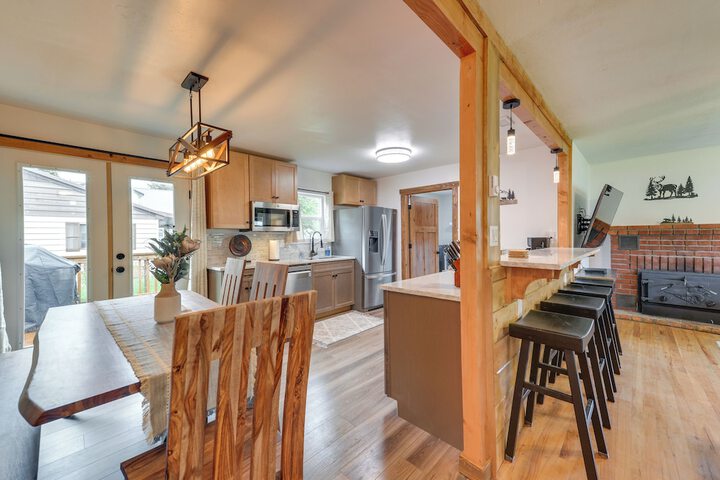 Teton Valley Getaway: Fenced Yard Grill