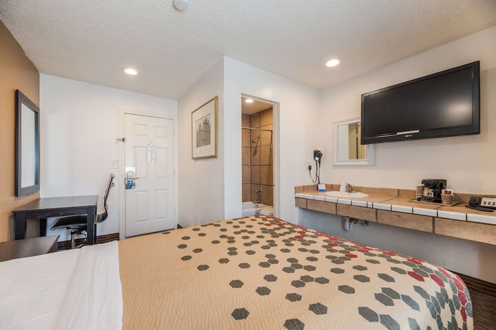 Room 11 of 57